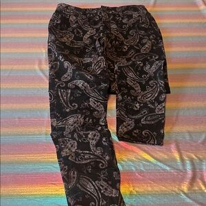 New Directions Black Paisley women’s pants